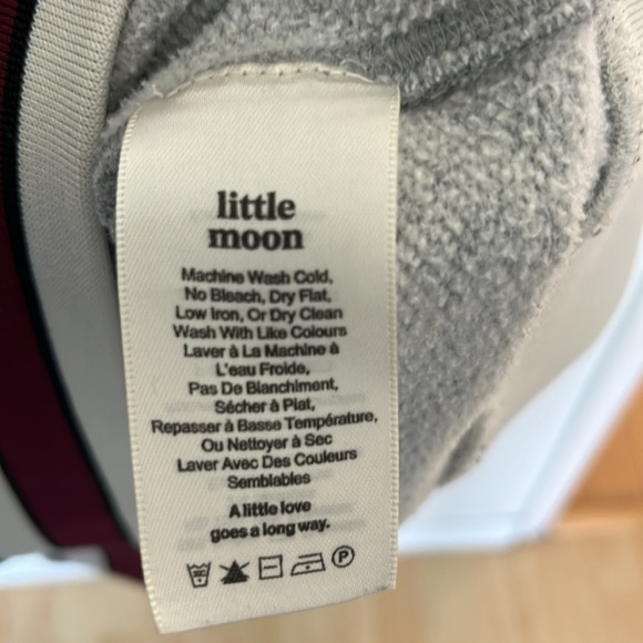 Medium Little Moon (Aritzia) grey with maroon detail sweatshirt - Picture 4 of 4